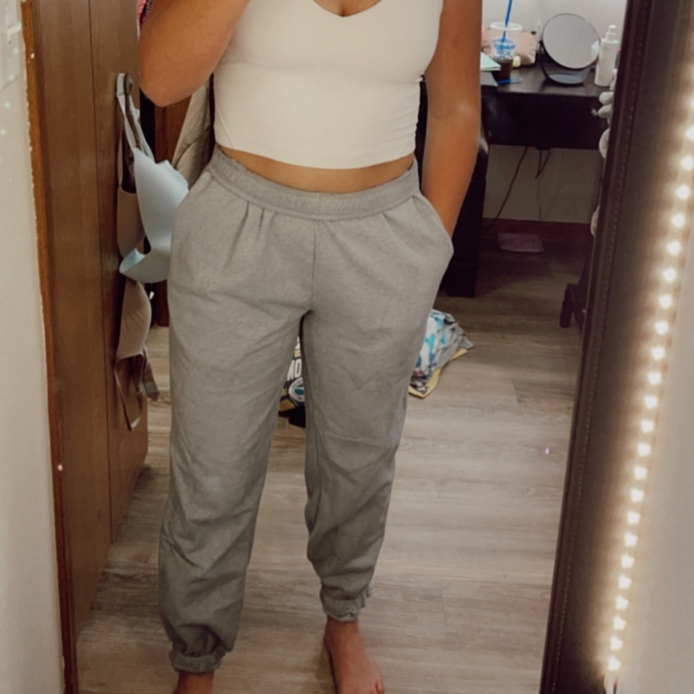 ROMWE joggers - Picture 2 of 6